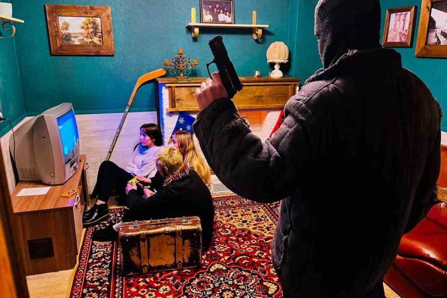 Квест в реальности Один дома от компании Взаперти Квест в реальности Один дома от компании Взаперти