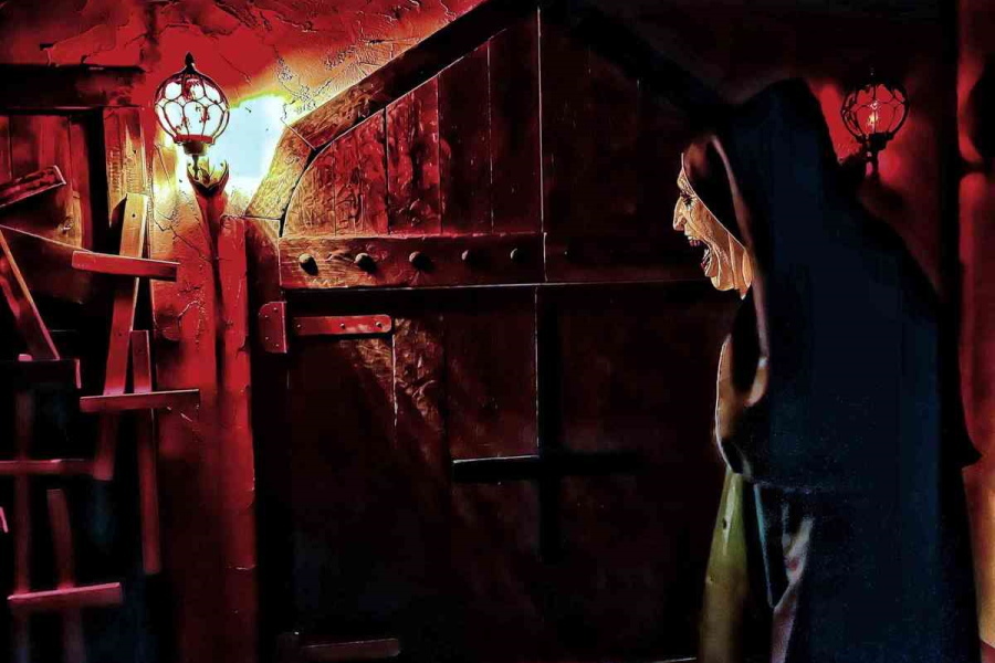 Квест в реальности Проклятие монахини от компании Взаперти Квест в реальности Проклятие монахини от компании Взаперти